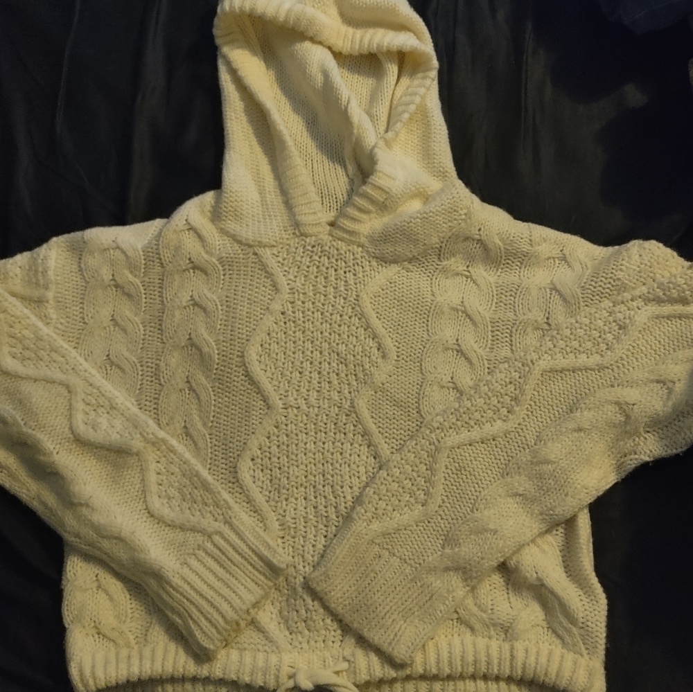 Sweaters - Picture 6 of 12